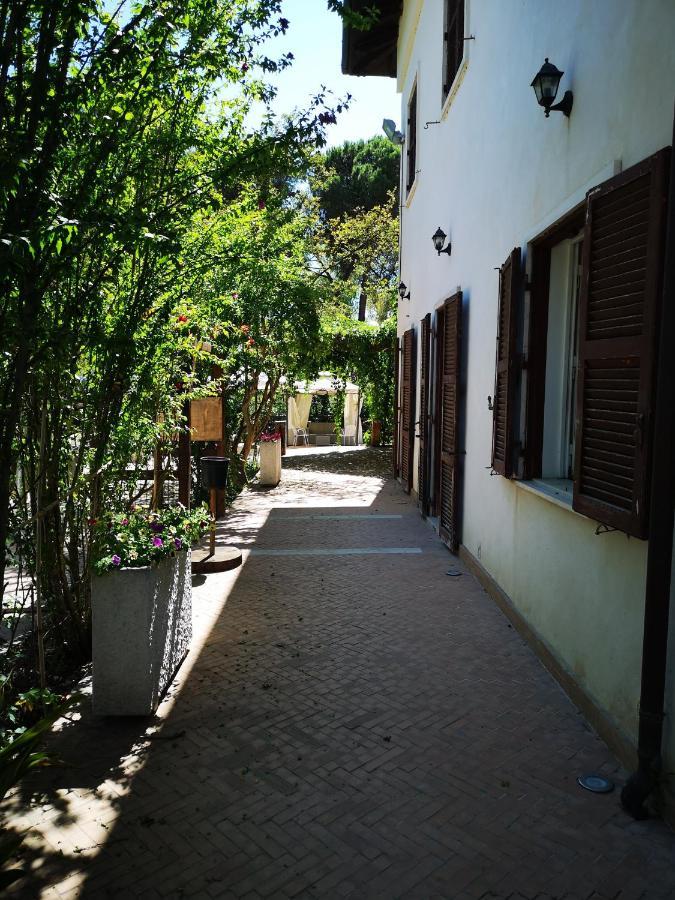 Agriturismo Tenuta La Muratella 蓬特加莱里亚 外观 照片
